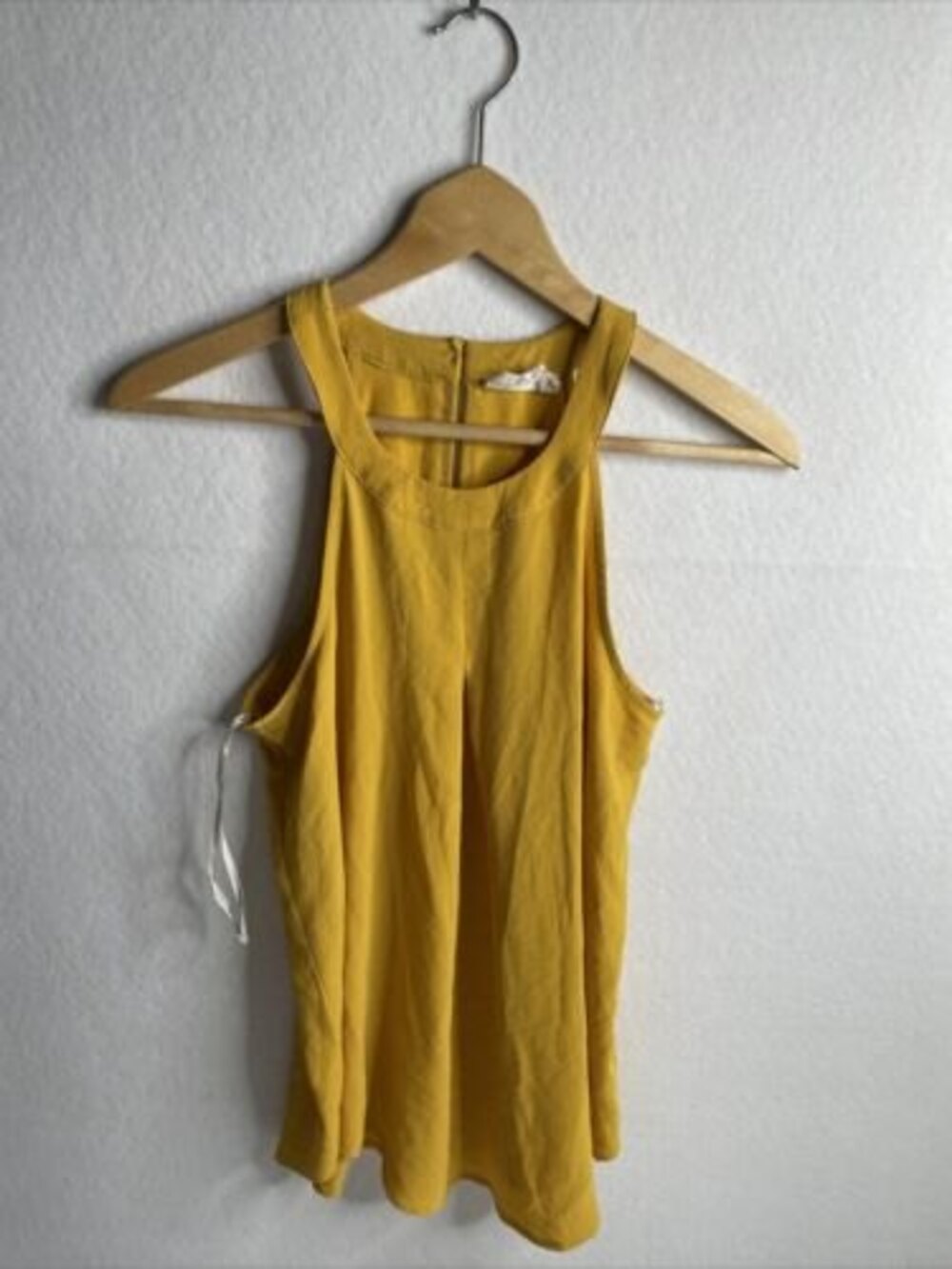 Sweet Wanderer Mustard Racerback Keyhole Tank Top Size Medium